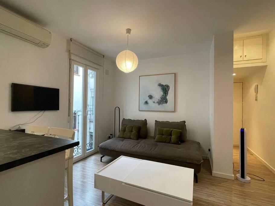 Piso En Pleno Centro De Madrid Appartement Buitenkant foto